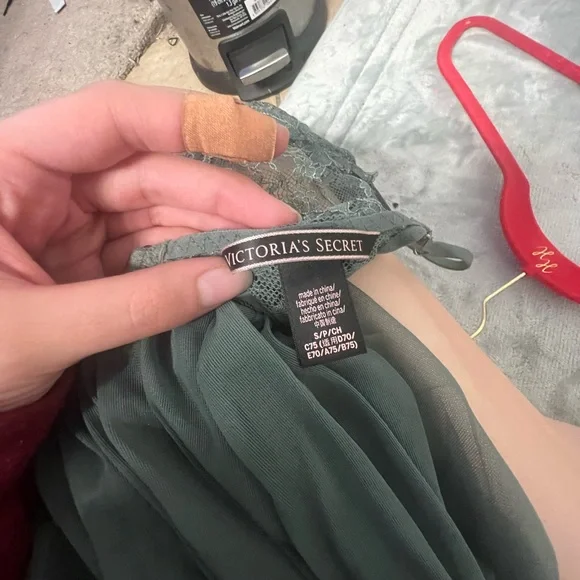 victoria secret tank - Picture 2 of 4